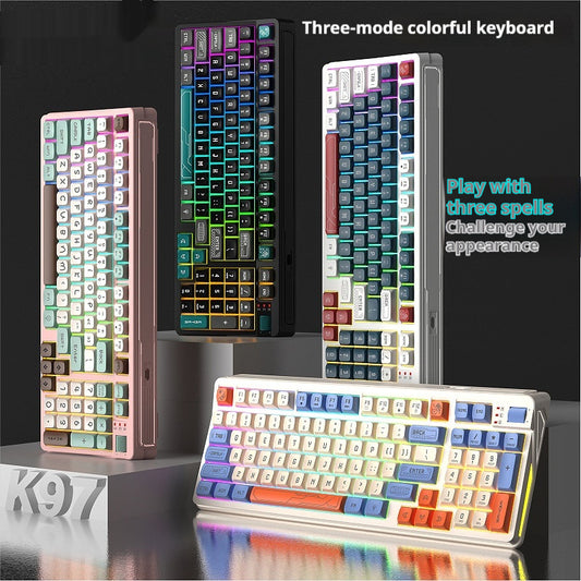 Combinación De Una Computadora De Escritorio De Sensación De Maquinaria Luminosa De Tres Colores